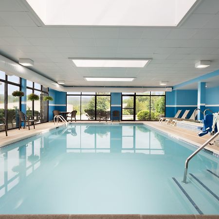 Holiday Inn Express & Suites - North Brunswick By Ihg Ngoại thất bức ảnh